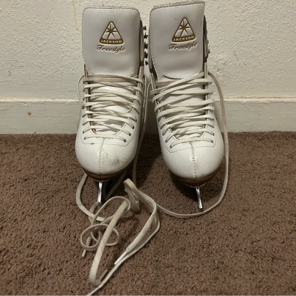 JACKSON Other - Jackson Freestyle Skates 5B
